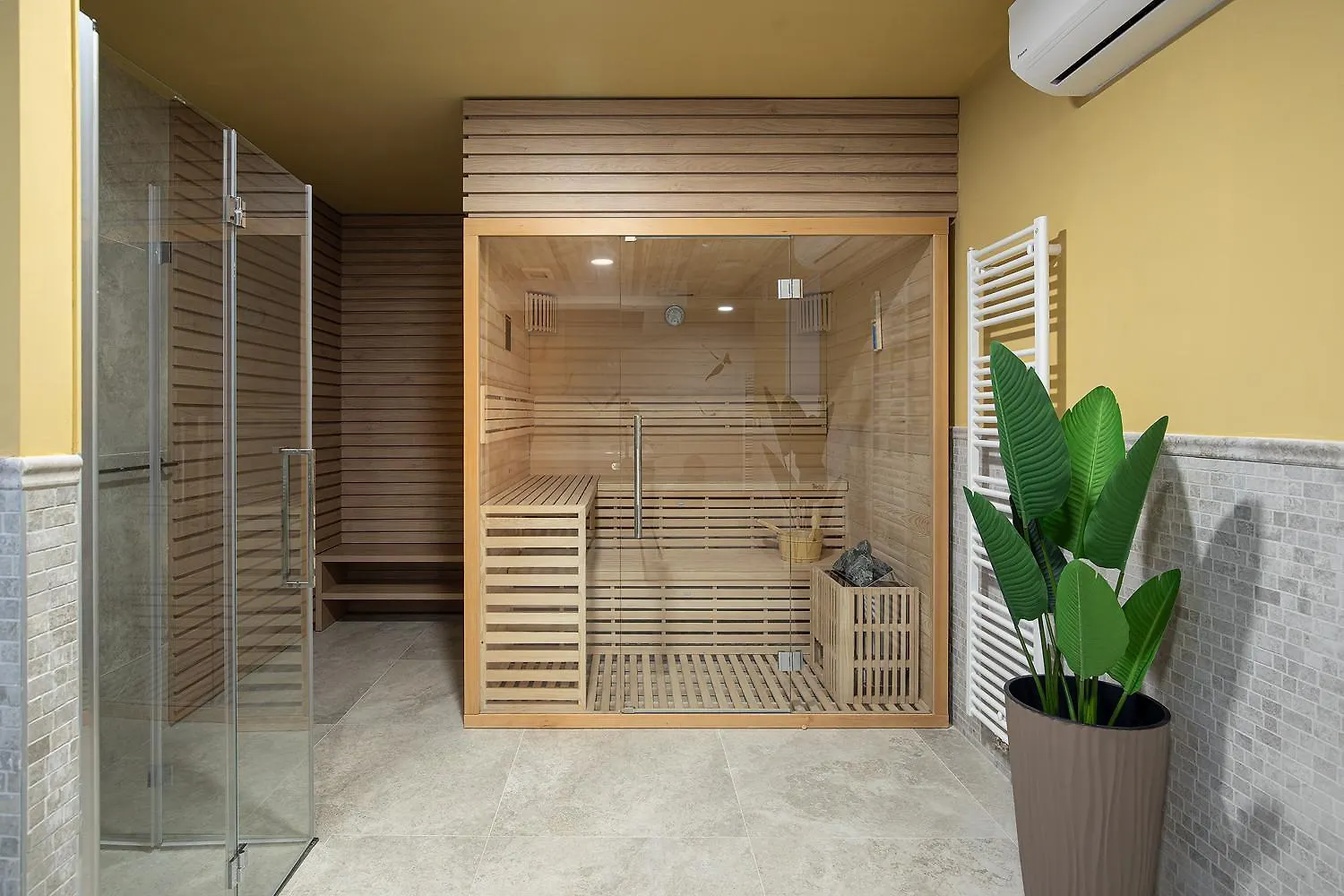Villa Estrella In Medulin For 10 People With Sauna & Whirpool Just 6 M From The Sea