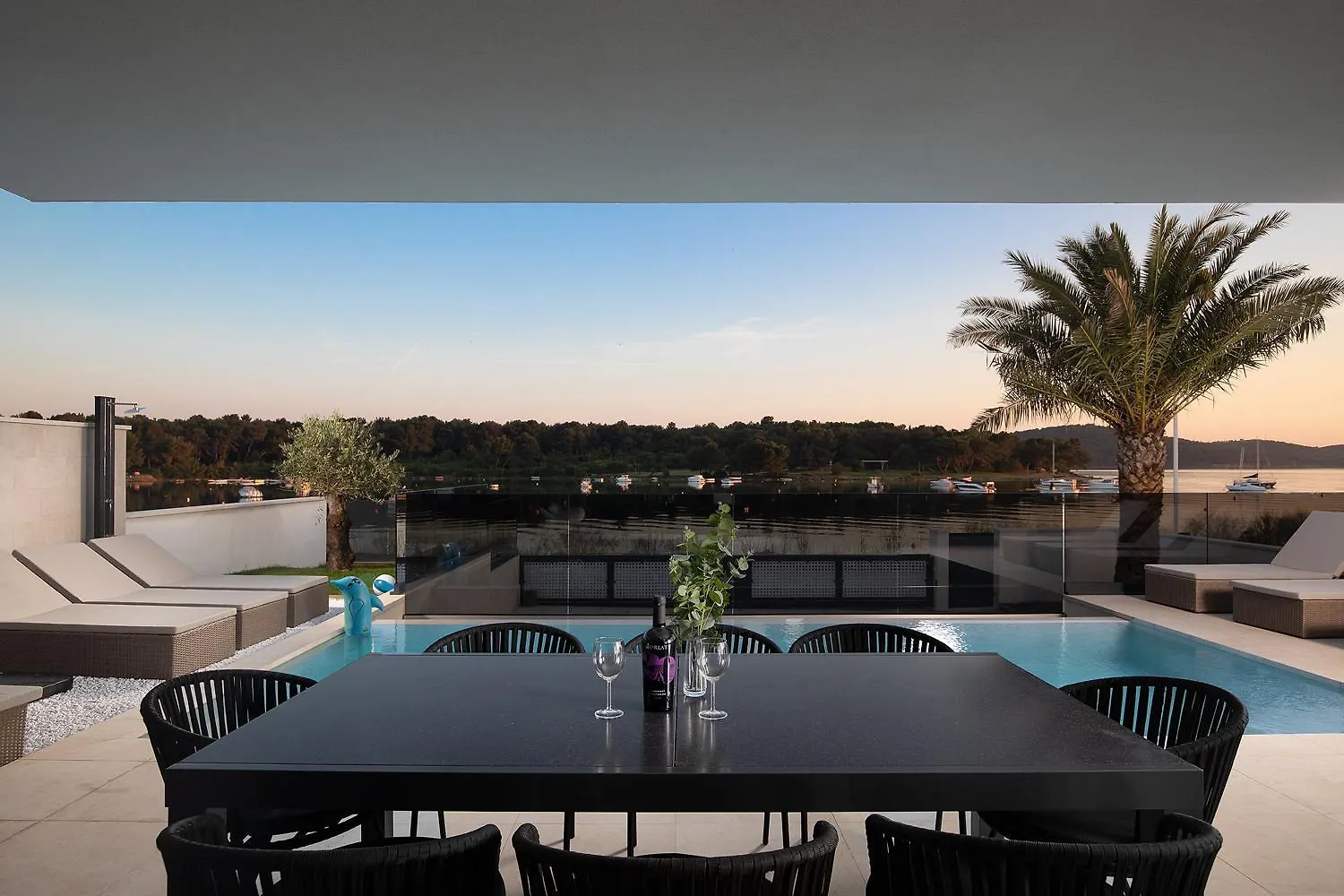 Villa Estrella In Medulin For 10 People With Sauna & Whirpool Just 6 M From The Sea