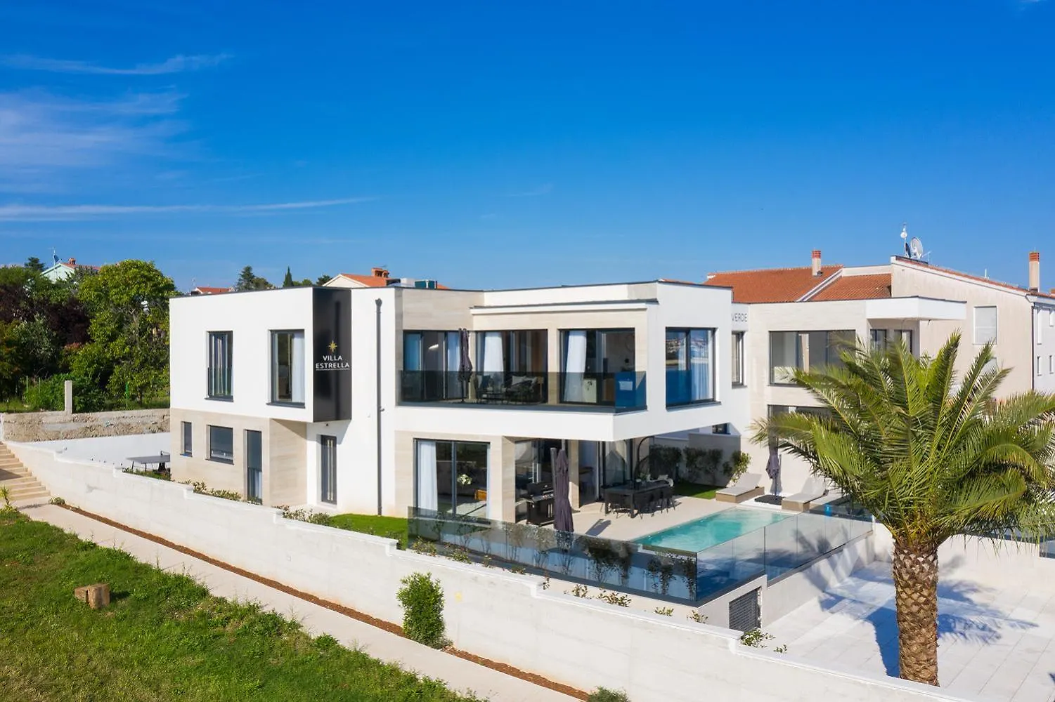 Villa Estrella In Medulin For 10 People With Sauna & Whirpool Just 6 M From The Sea Croatia