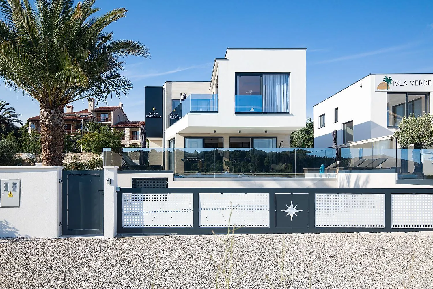Villa Estrella In Medulin For 10 People With Sauna & Whirpool Just 6 M From The Sea