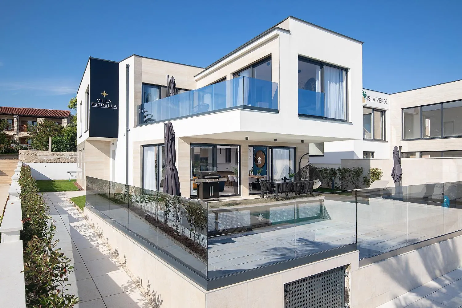 Villa Estrella In Medulin For 10 People With Sauna & Whirpool Just 6 M From The Sea