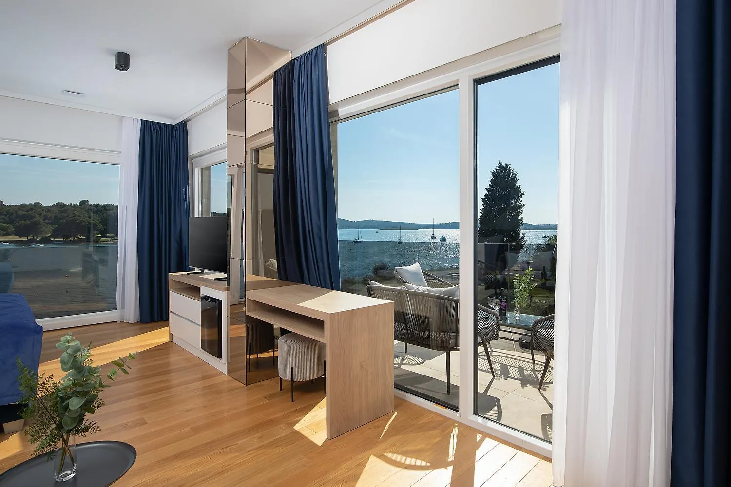 Villa Estrella In Medulin For 10 People With Sauna & Whirpool Just 6 M From The Sea